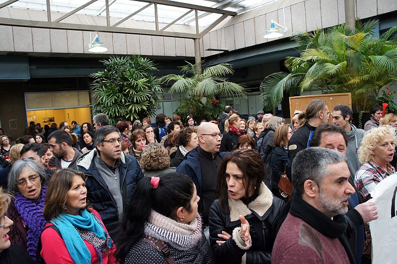 2016 01 19 ProtestaImpagosLinorsaConcelloVigo10.JPG